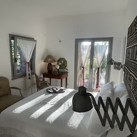 Tenuta Di Paternostro Farm stay *